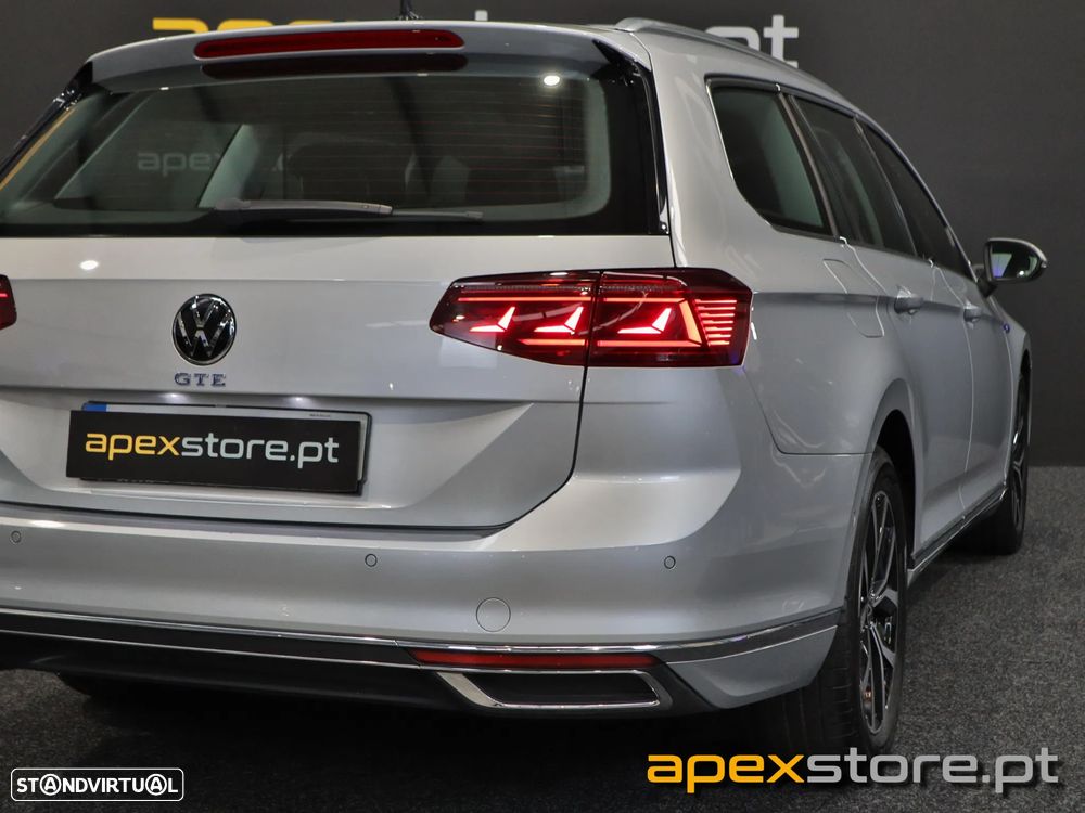 VW Passat Variant - 12