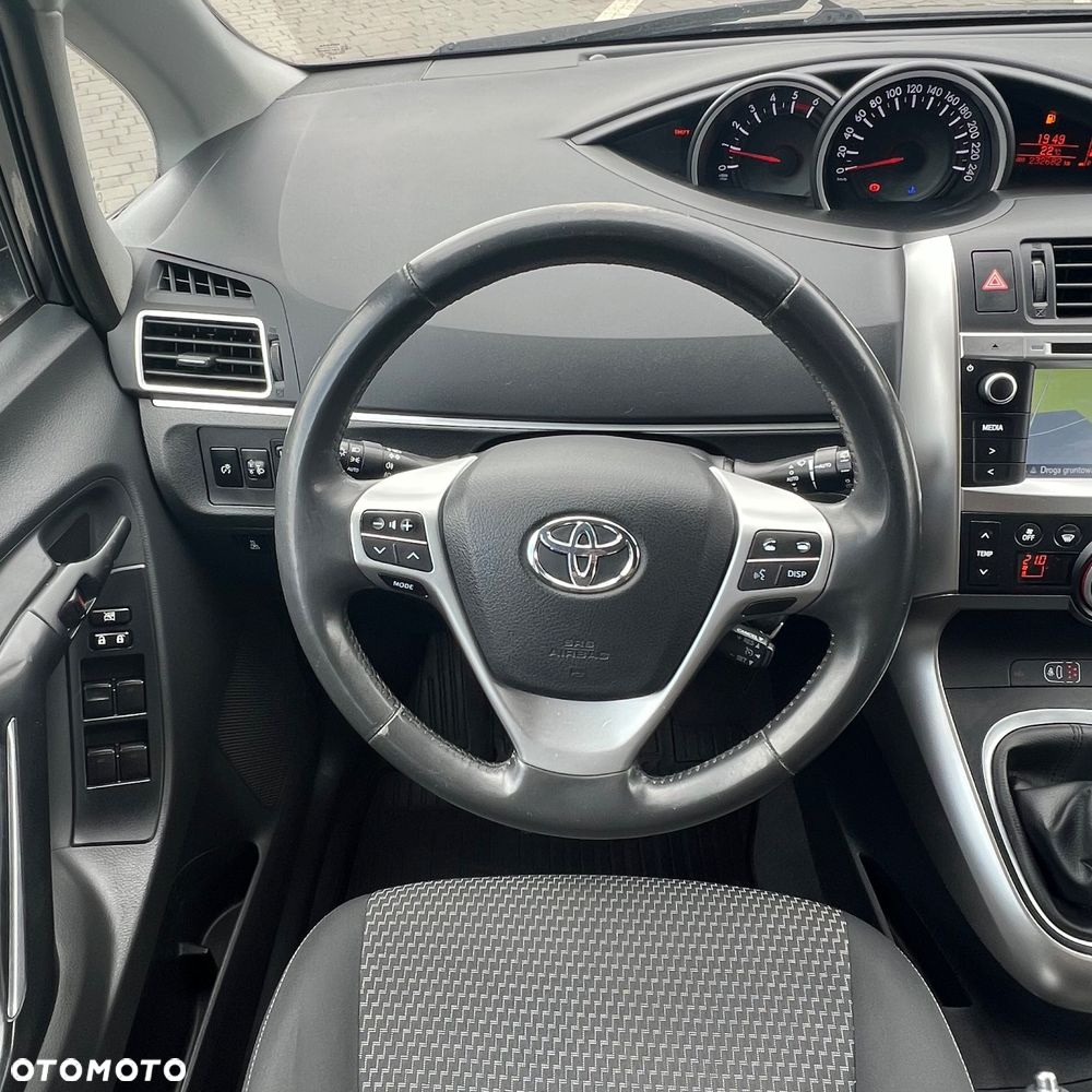 Toyota Verso 1.6 D-4D 7-Sitzer Start/Stop Edition S - 32