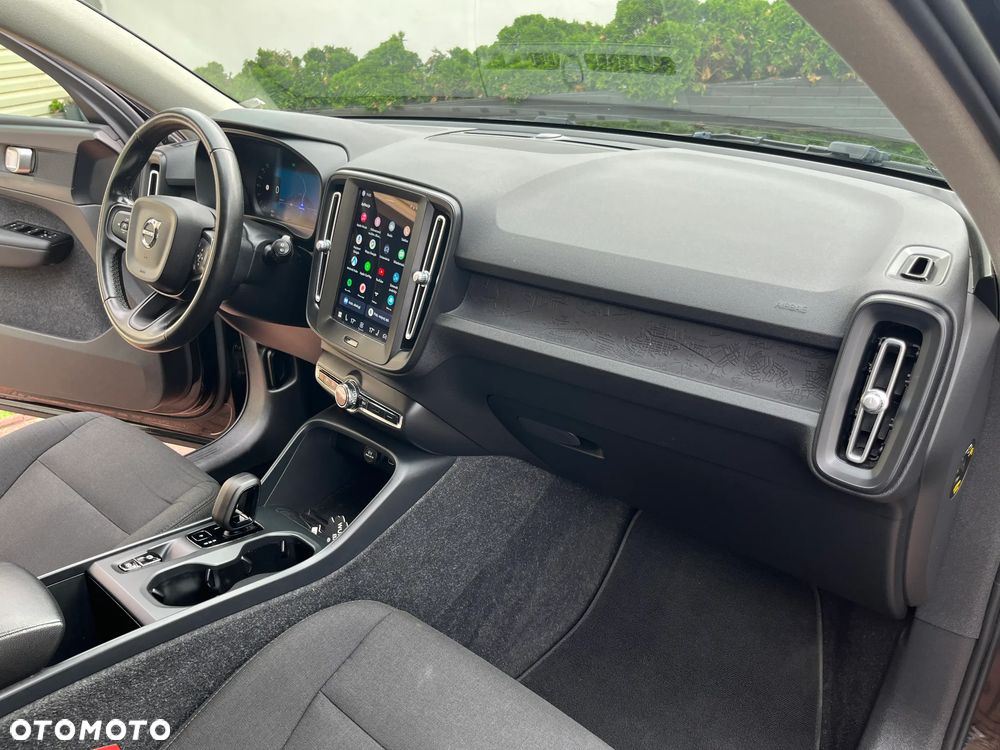 Volvo XC 40 B3 Essential - 24