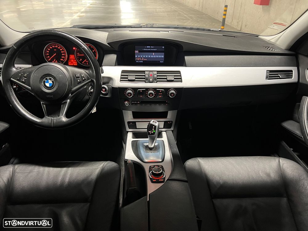 BMW 520 dA Touring - 2