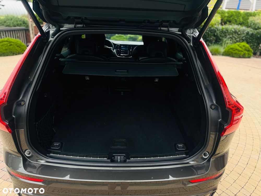 Volvo XC 60 B4 D AWD Geartronic RDesign - 14