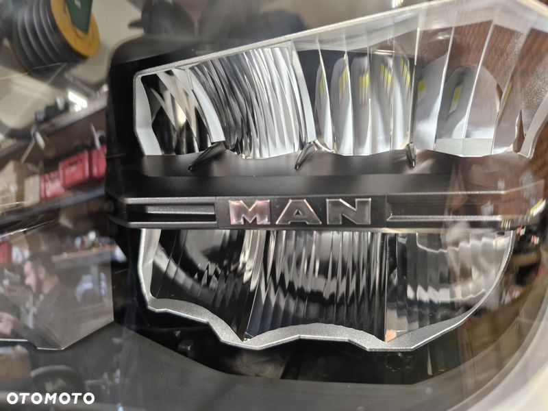 man tgx ii 2 lampa reflektor lewy przód led eu 36251016072 - 4