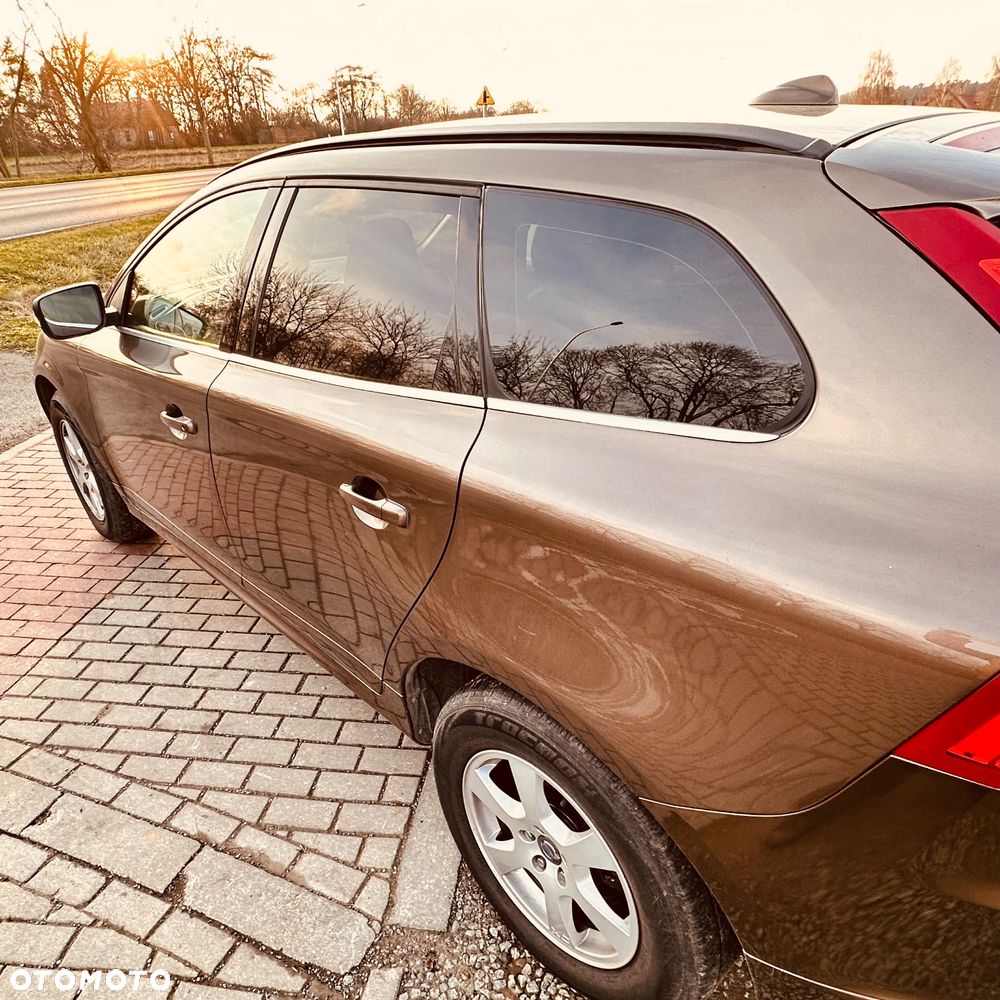 Volvo XC 60 D3 Momentum - 17