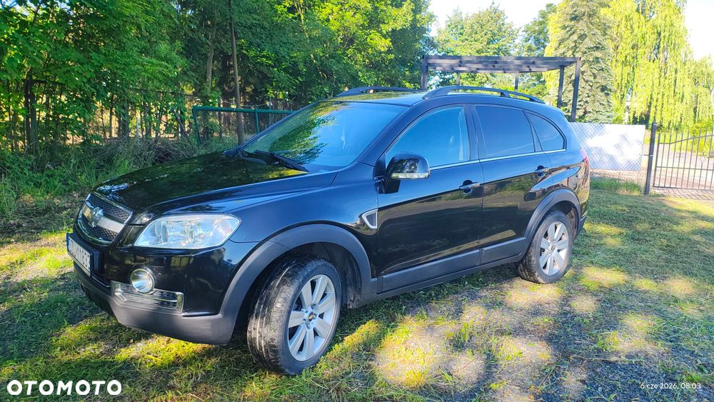 Chevrolet Captiva 2.0 d LT medium - 3