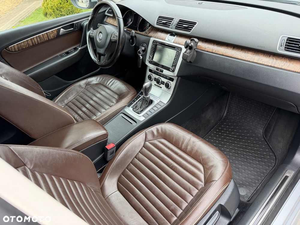 Volkswagen Passat 2.0 Blue TDI DSG SCR Highline - 16