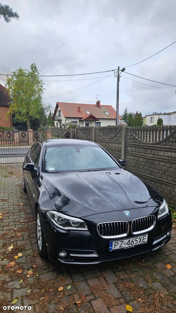 BMW Seria 5 528i xDrive - 9