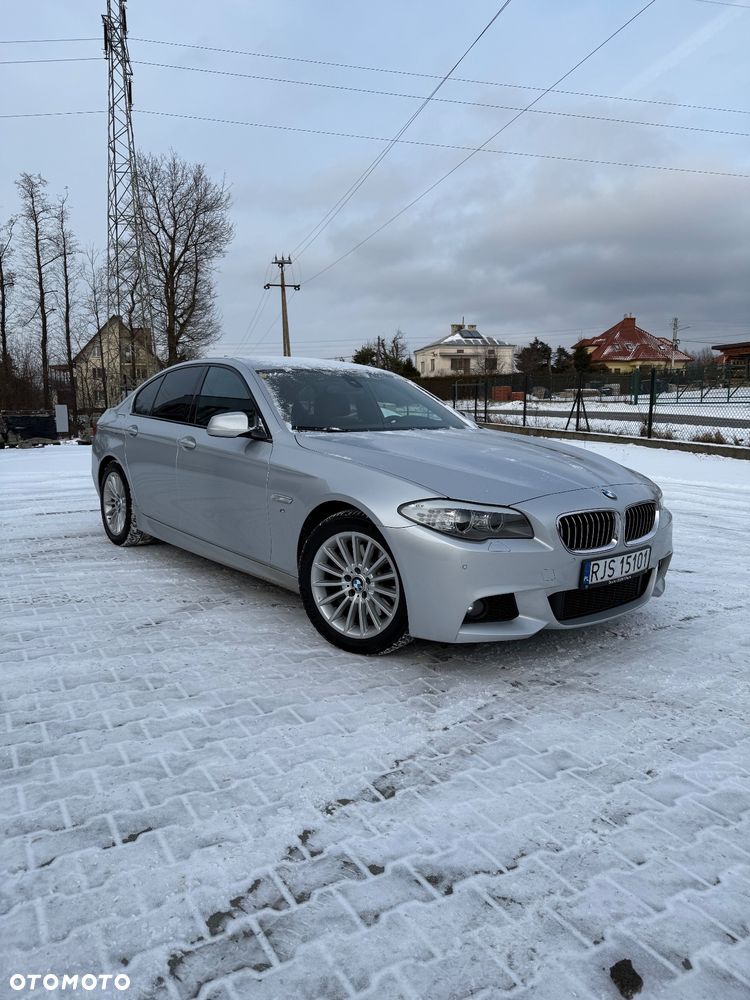 BMW Seria 5 525d xDrive - 2