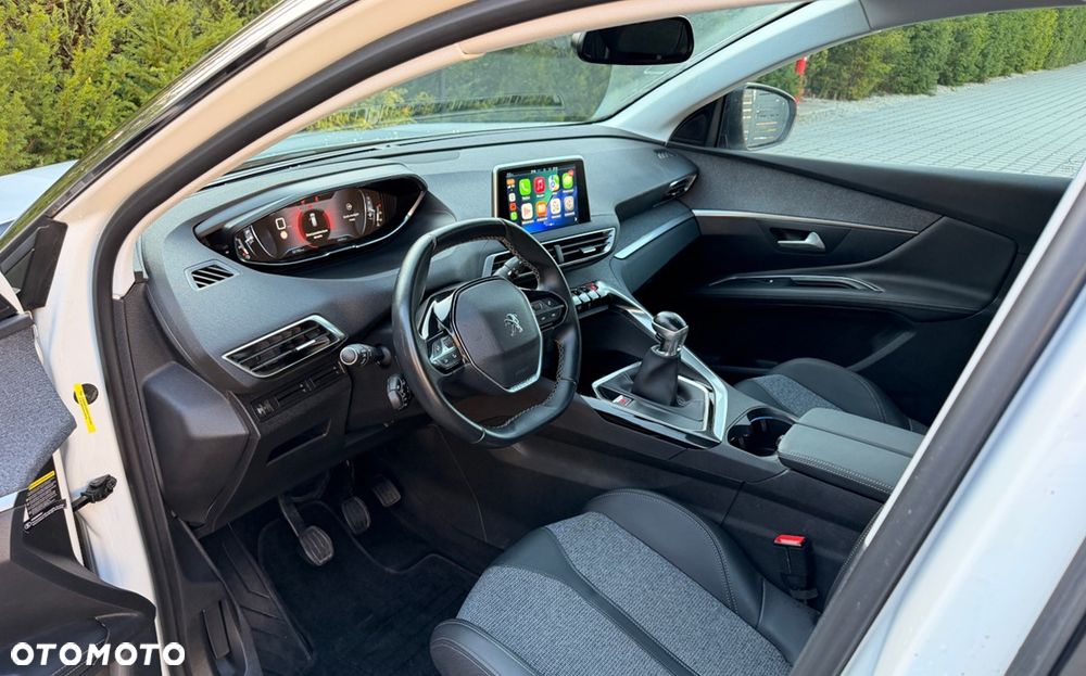 Peugeot 3008 1.2 PureTech Allure - 10