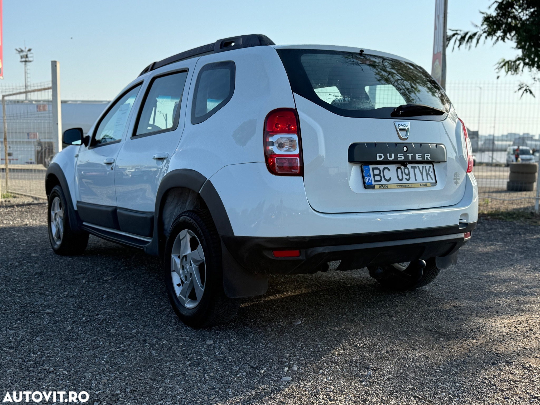 Dacia Duster 1.5 dCi 4x4 Laureate - 3