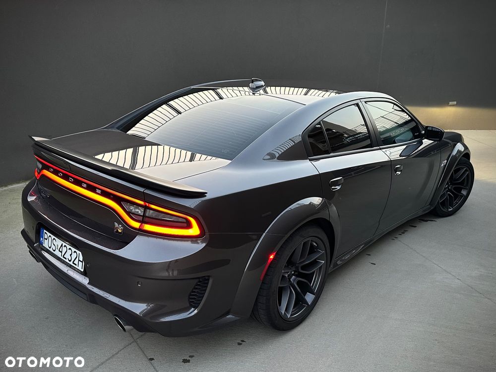 Dodge Charger 6.4 Scat Pack Widebody - 12