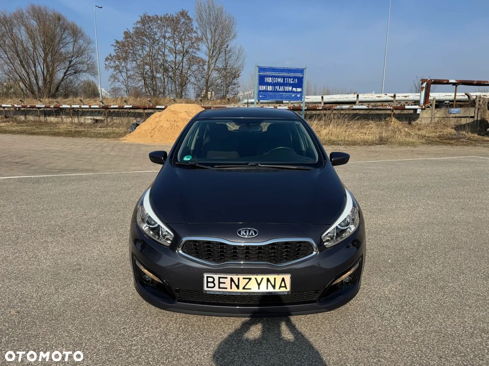 Kia Ceed 1.4 CVVT Dream Team Edition - 9