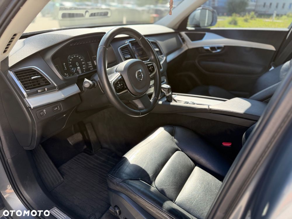 Volvo XC 90 - 12