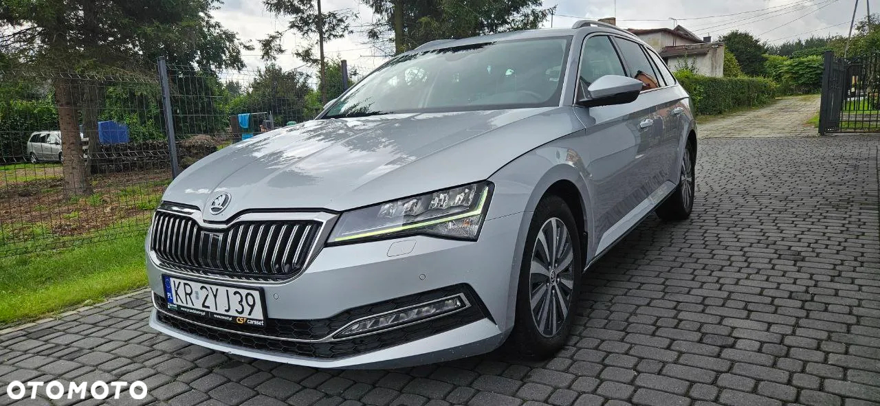 Skoda Superb 2.0 TDI SCR Style DSG - 2