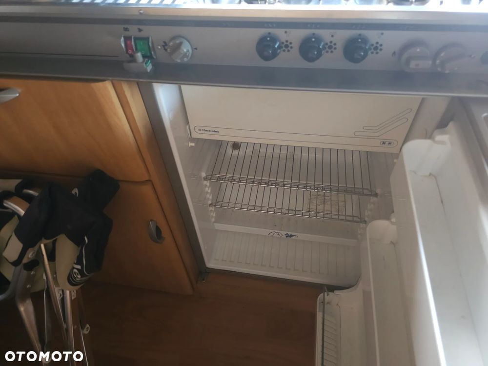 Hymer-Eriba Nova Swing 462A - 16