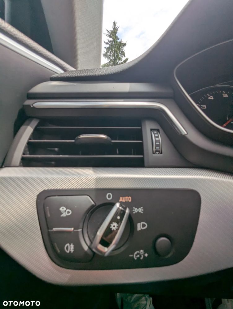 Audi A4 Limousine 2.0 TFSI quattro S tronic design - 26