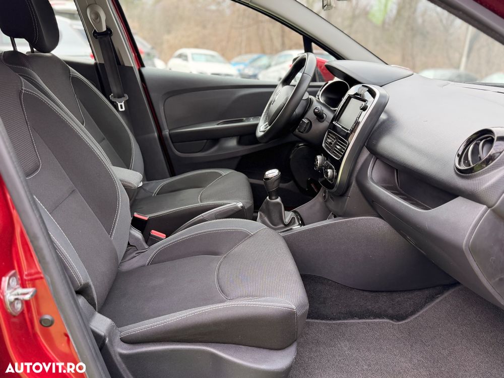Renault Clio - 6