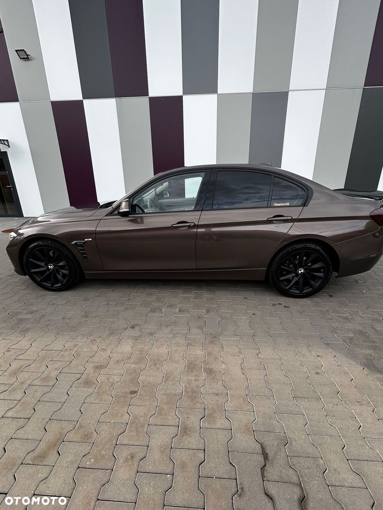 BMW Seria 3 328i Modern Line - 9