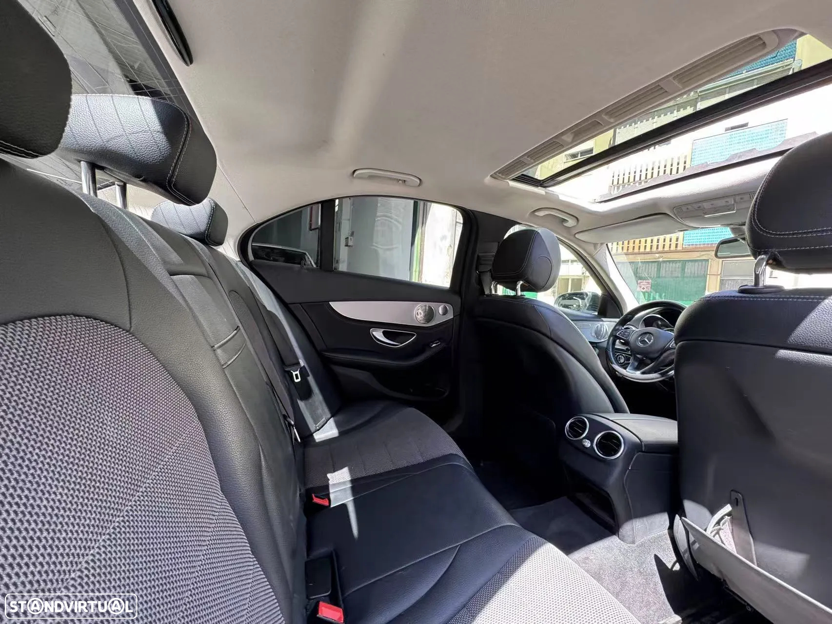 Mercedes-Benz C 300 BlueTEC Hybrid Avantgarde - 6