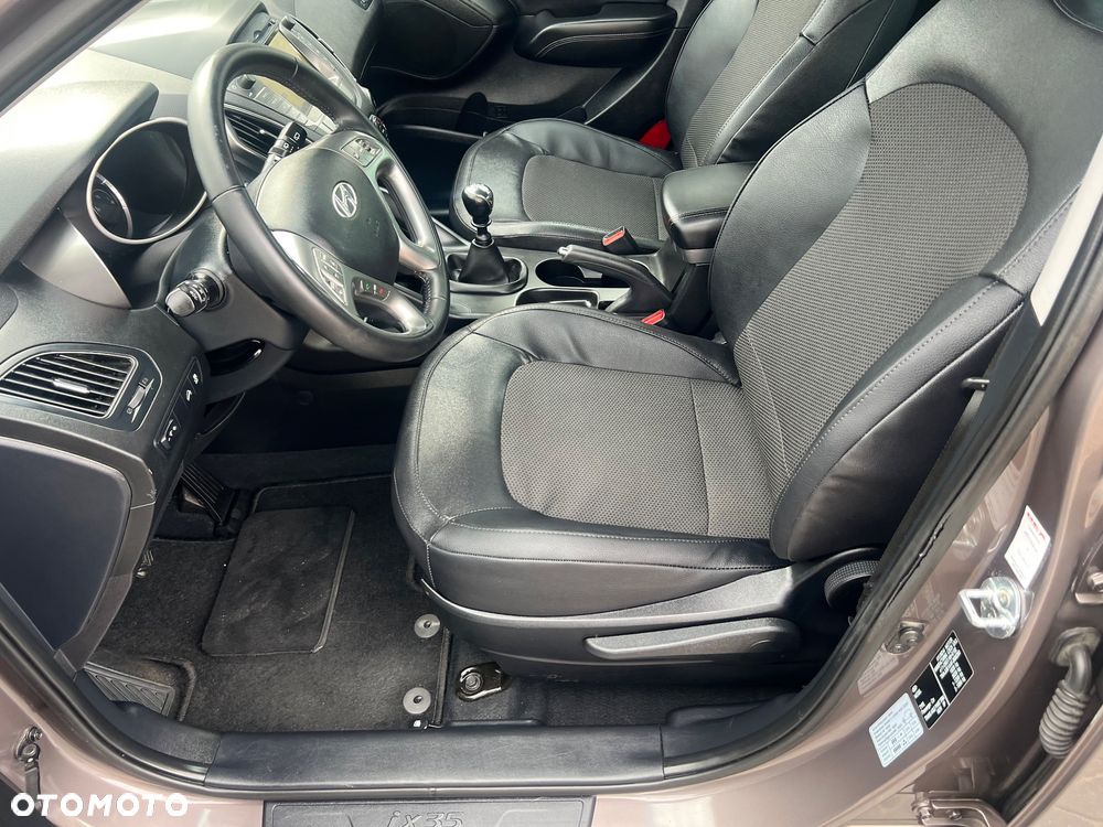 Hyundai ix35 - 12