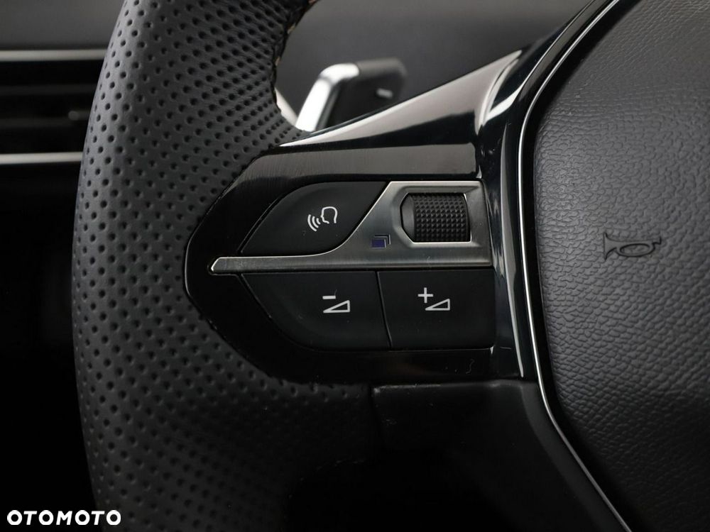 Peugeot 3008 Hybrid4 300 e-EAT8 GT - 35