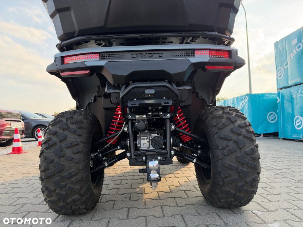 CFMoto CForce - 8