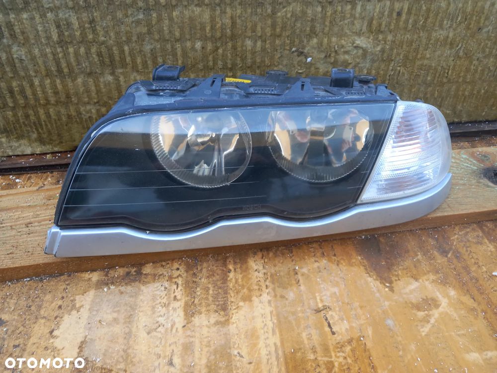 BMW 3 E46 LAMPA PRZEDNIA LEWA HELLA - 1