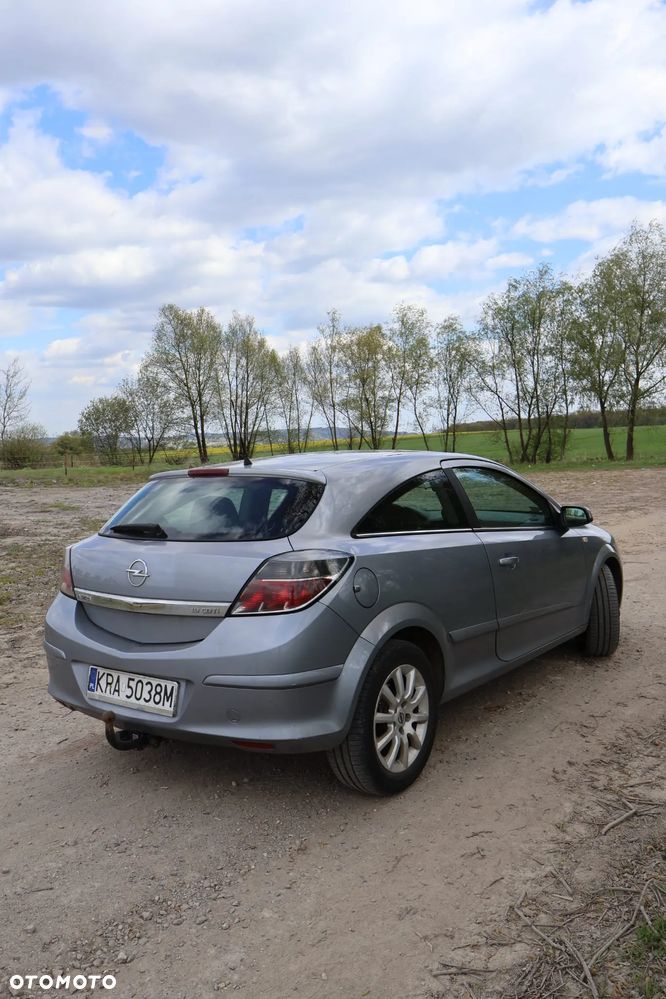 Opel Astra 1.9 CDTI Cosmo - 3