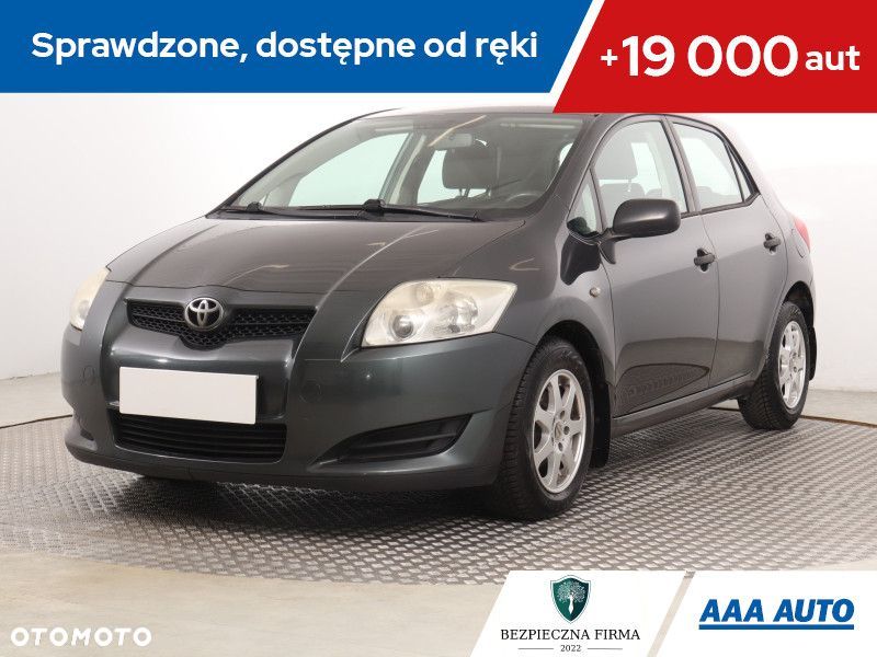 Toyota Auris - 2
