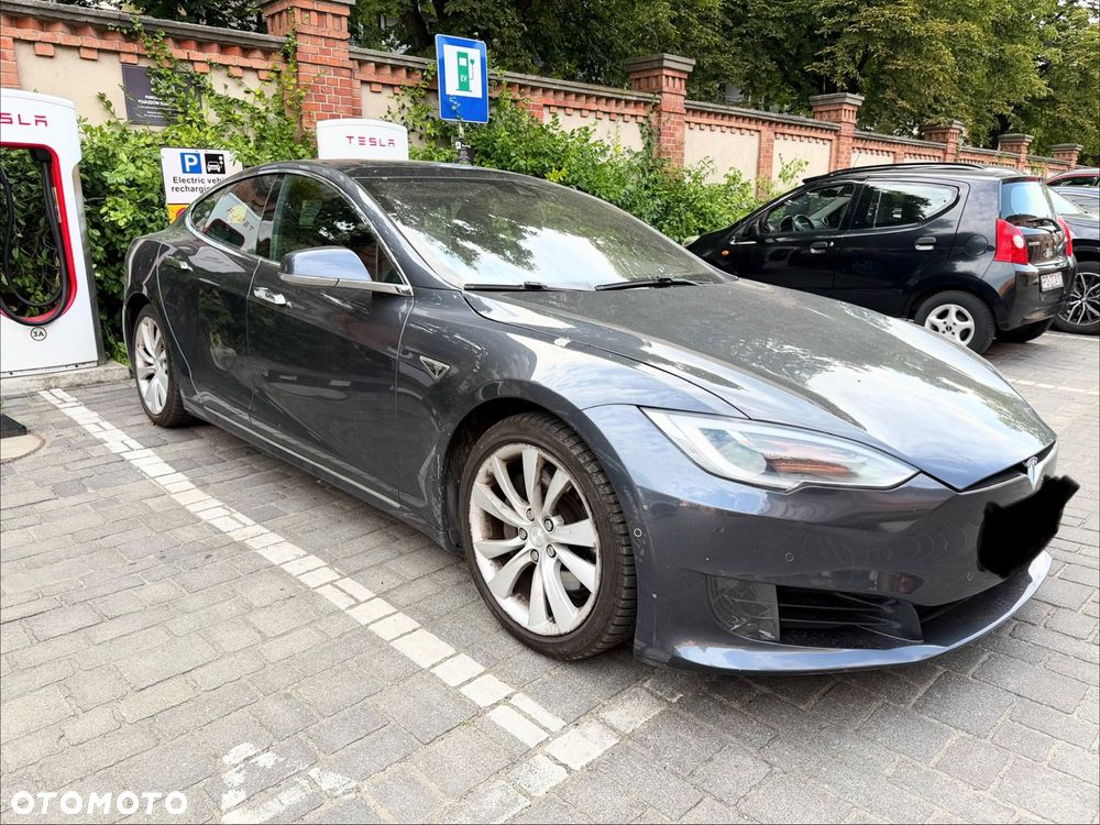 Tesla Model S 60 D - 3