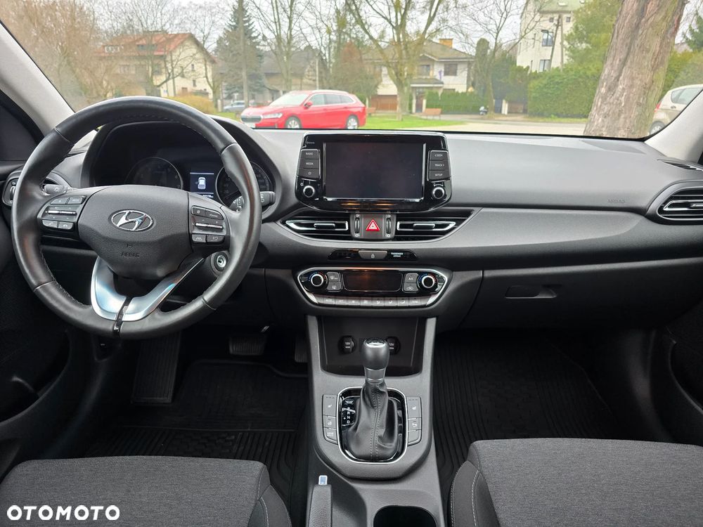 Hyundai i30 1.5 T-GDI 48V Smart DCT - 9