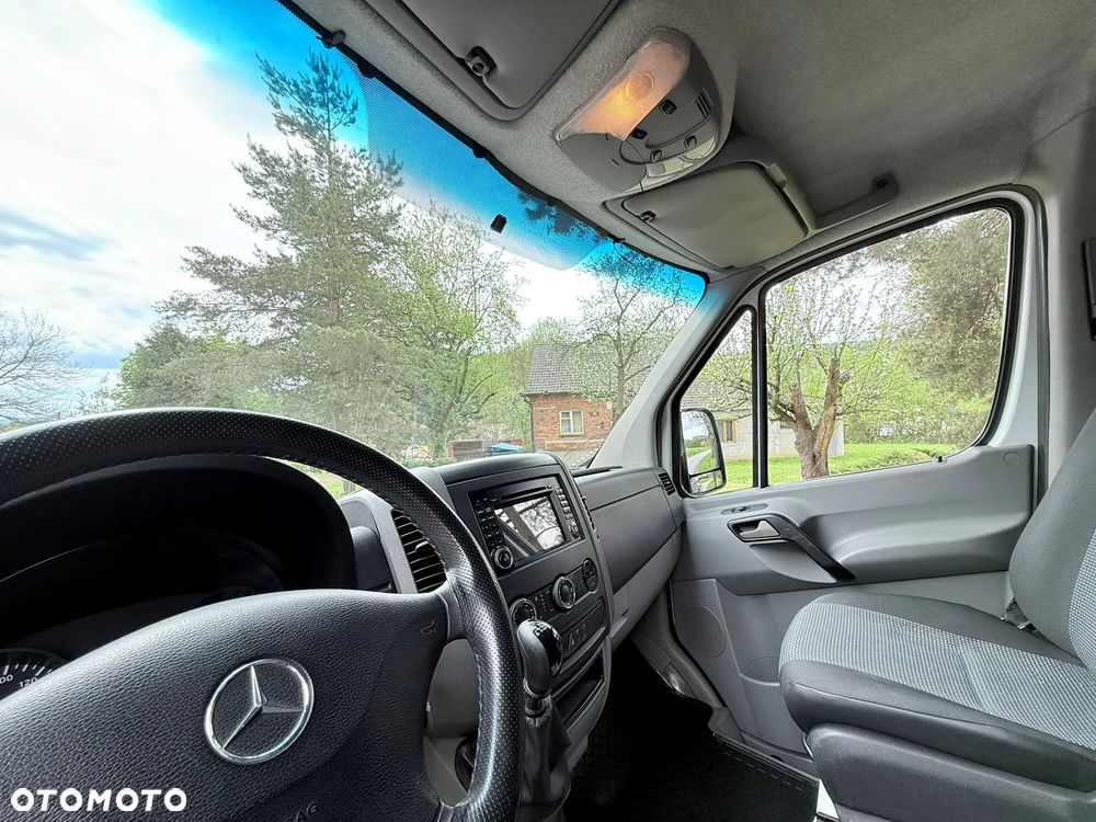 Mercedes-Benz Sprinter - 18