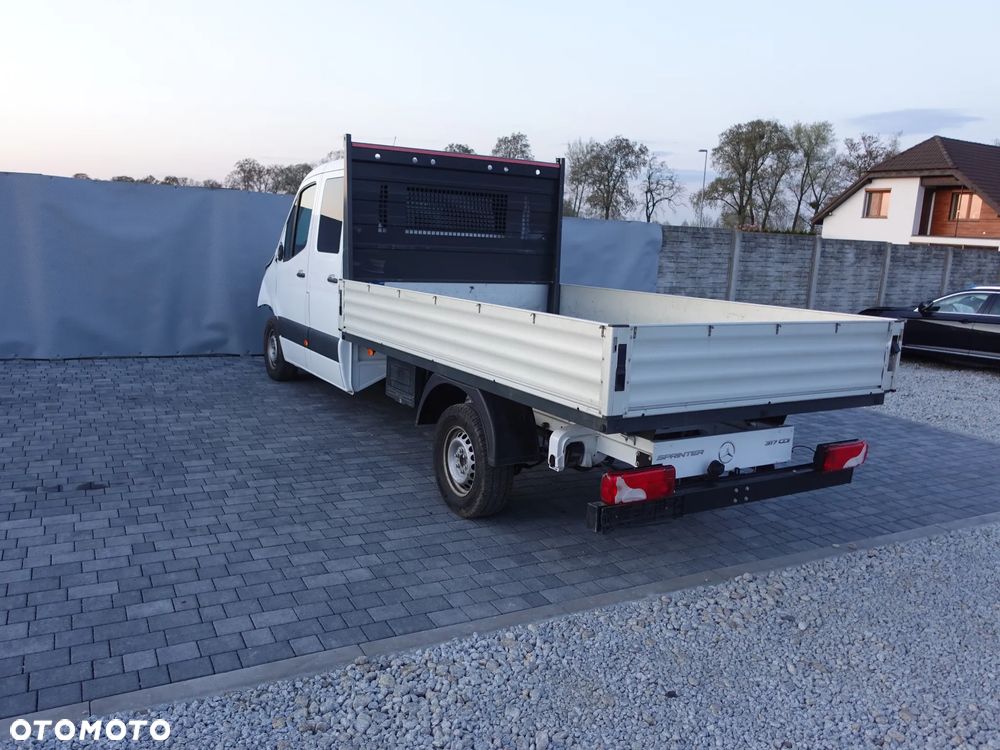 Mercedes-Benz SPRINTER - 9