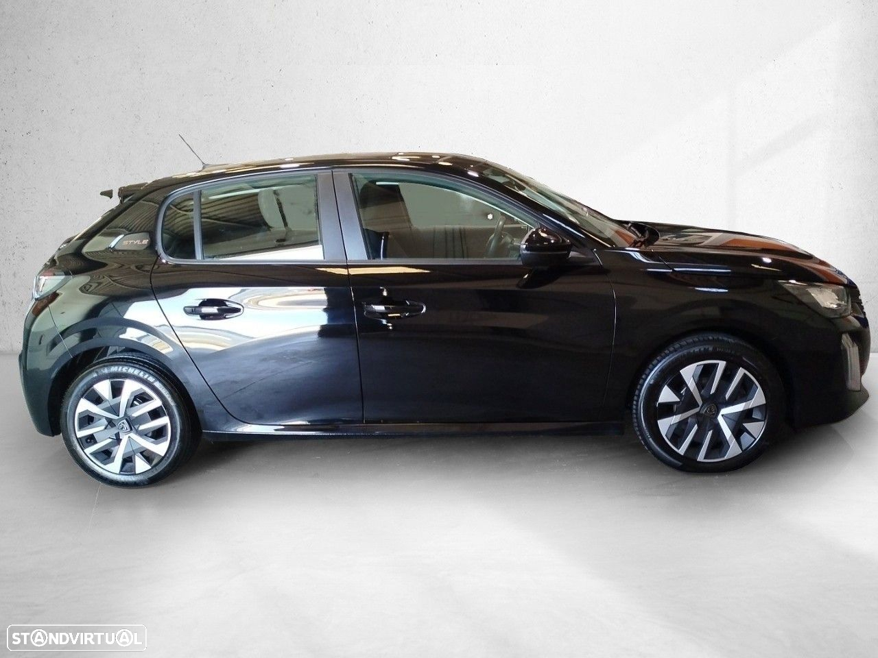Peugeot 208 1.2 PureTech Style - 4