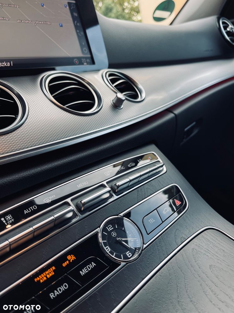 Mercedes-Benz Klasa E 220 d Business Edition 9G-TRONIC - 15