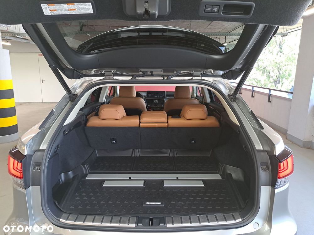Lexus RX - 14
