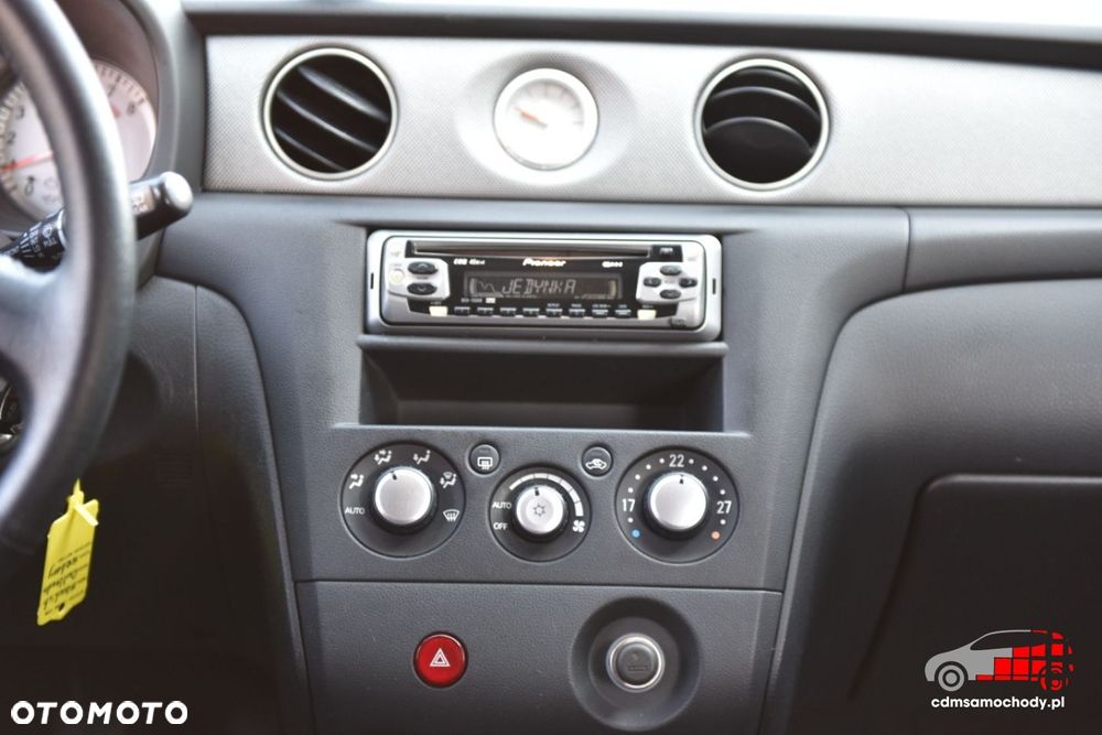 Mitsubishi Outlander - 22