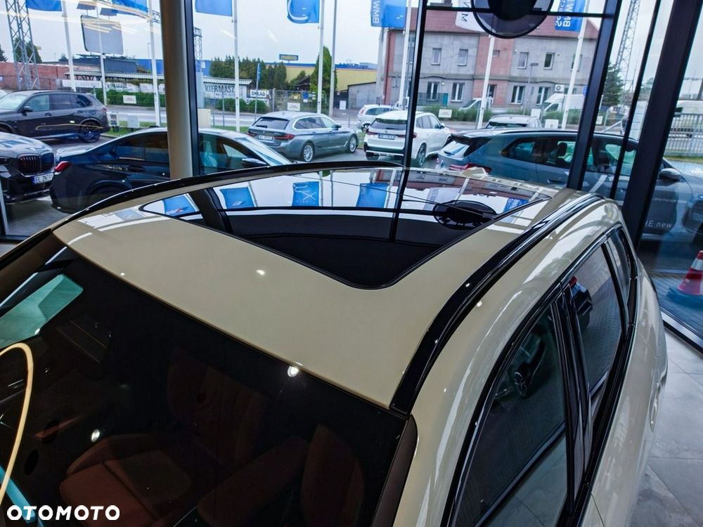 BMW X1 xDrive20d - 14