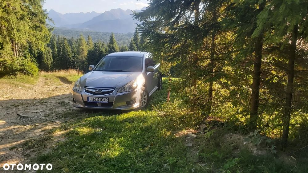 Subaru Legacy 2.0i Comfort - 2
