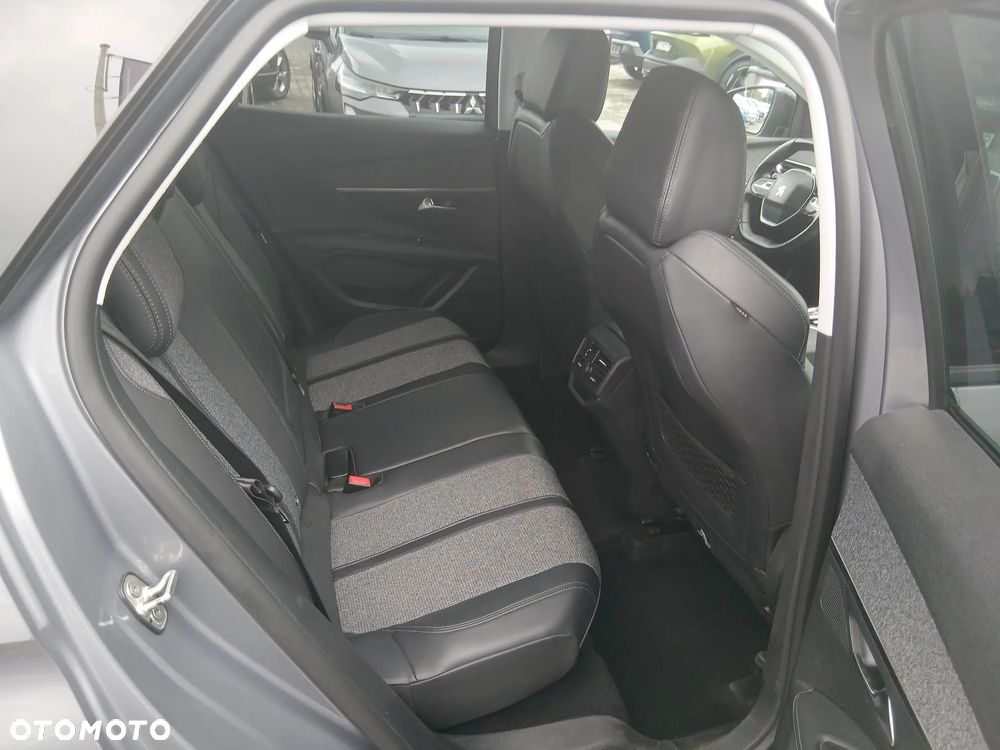 Peugeot 3008 1.2 PureTech Allure S&S EAT6 - 10