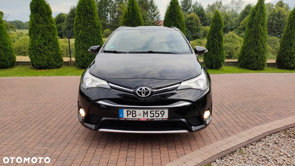 Toyota Avensis 2.0 D-4D Premium - 1