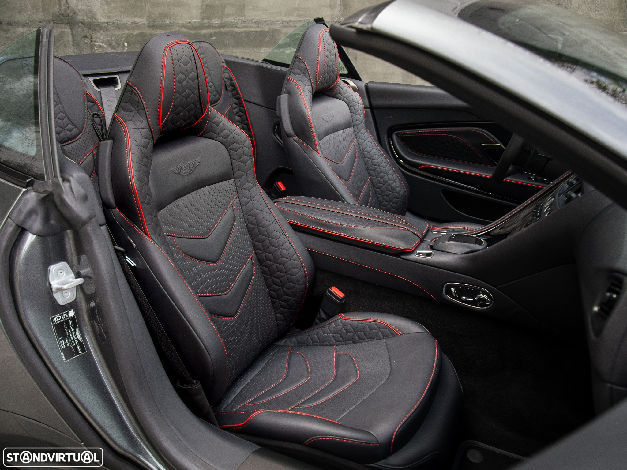 Aston Martin DBS Volante Superleggera - 25