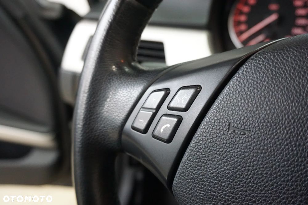 BMW Seria 3 320d DPF - 28