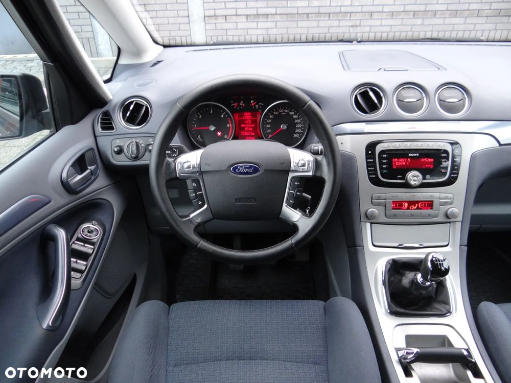 Ford S-Max 2.0 TDCi Titanium - 24