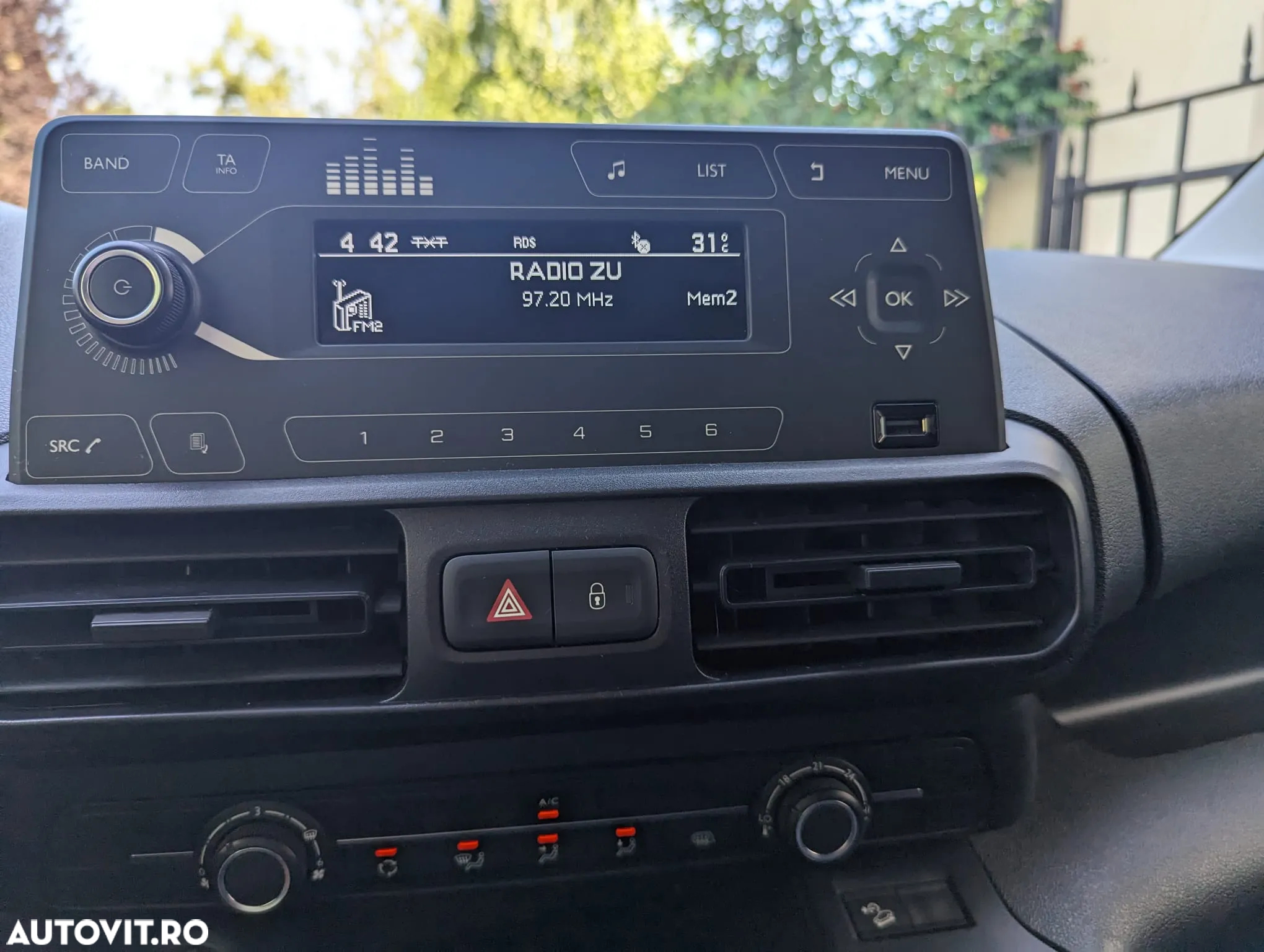 Citroën Berlingo - 12