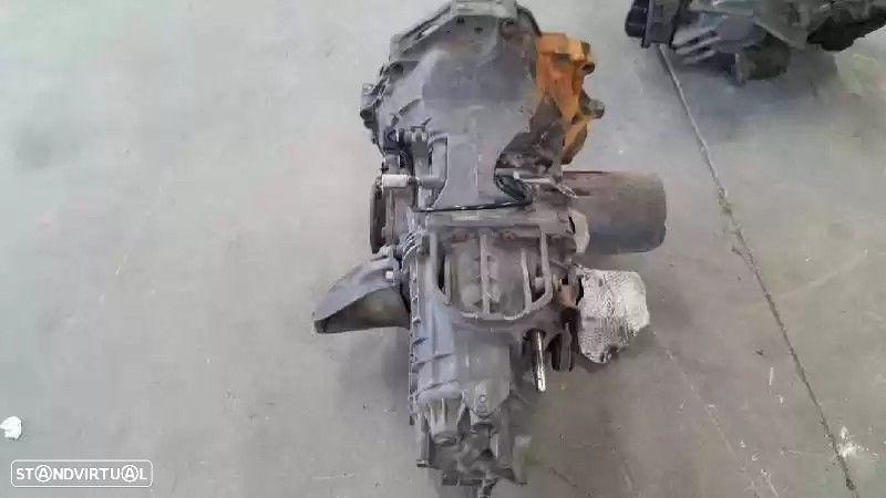 CAIXA VELOCIDADES AUDI A4 1994 -CTE - 3