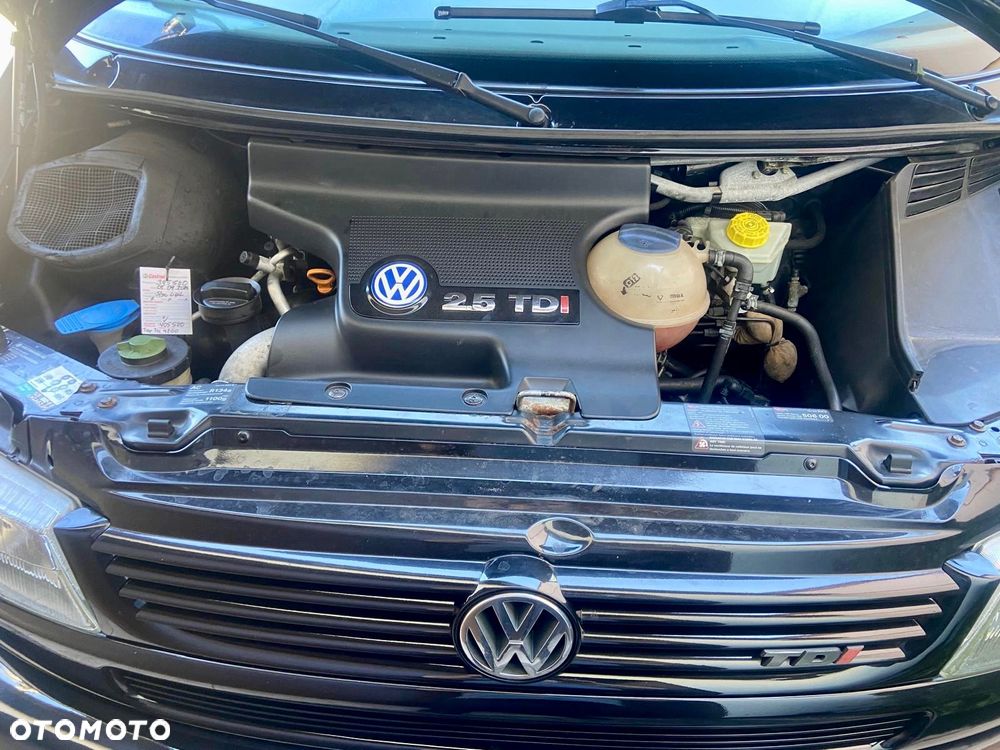 Volkswagen Multivan - 8
