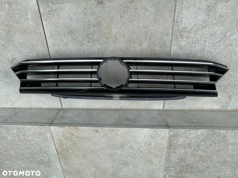 Grill atrapa VW Passat B8 - 2