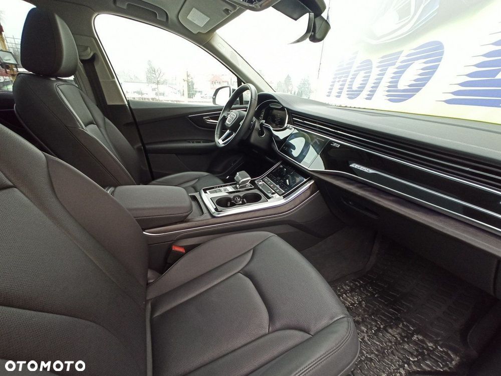 Audi Q7 - 11