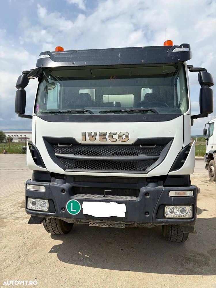 Iveco TRAKKER - 3