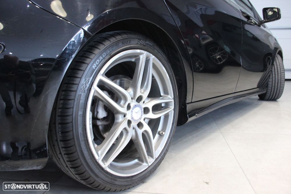 Mercedes-Benz A 180 d AMG Line - 20